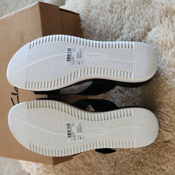 NWT IOB Clarks Lizby Ease Black Lea Leather Easy Slide Sandal ๐ก ๐ค - Picture 7 of 16